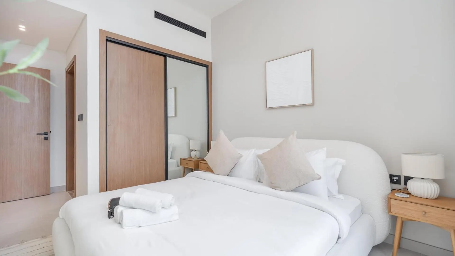 Ravishing 1 Bedroom In Binghatti Amber Dubaj Apartament