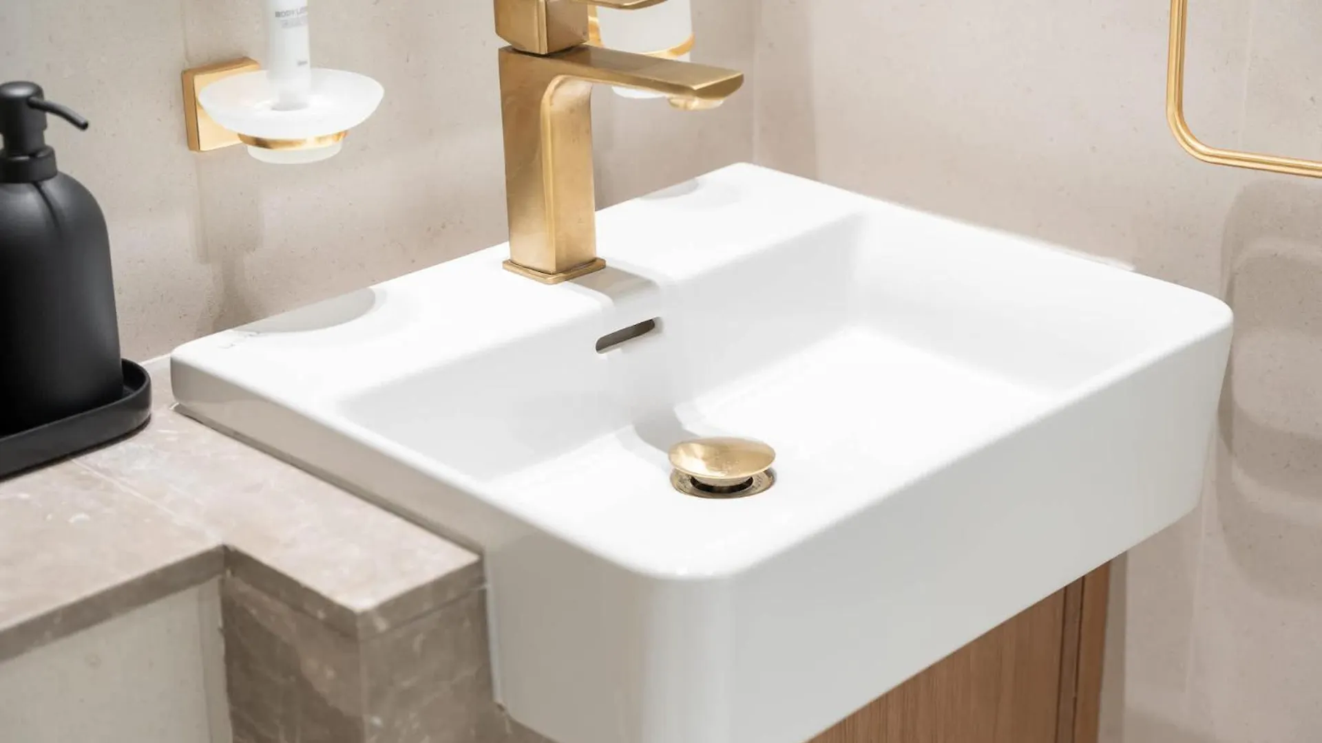Ravishing 1 Bedroom In Binghatti Amber 두바이 아파트