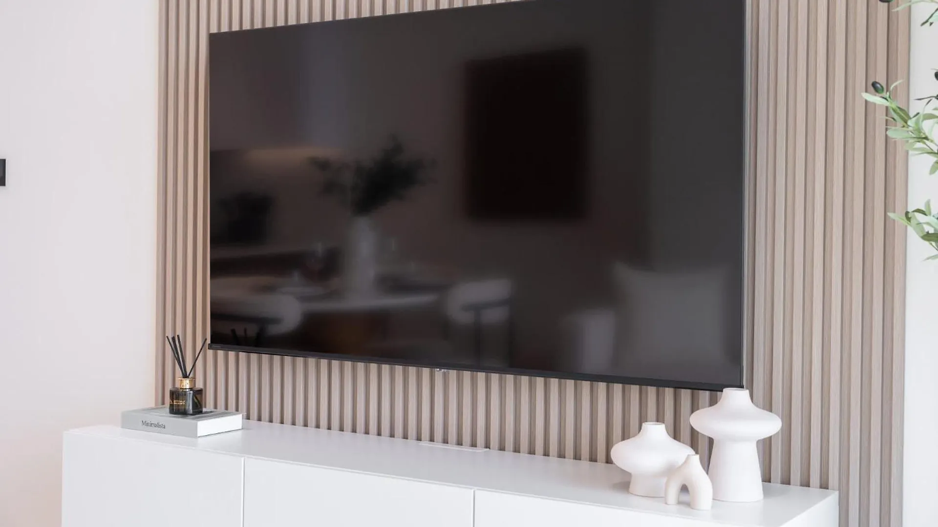 Ravishing 1 Bedroom In Binghatti Amber 두바이